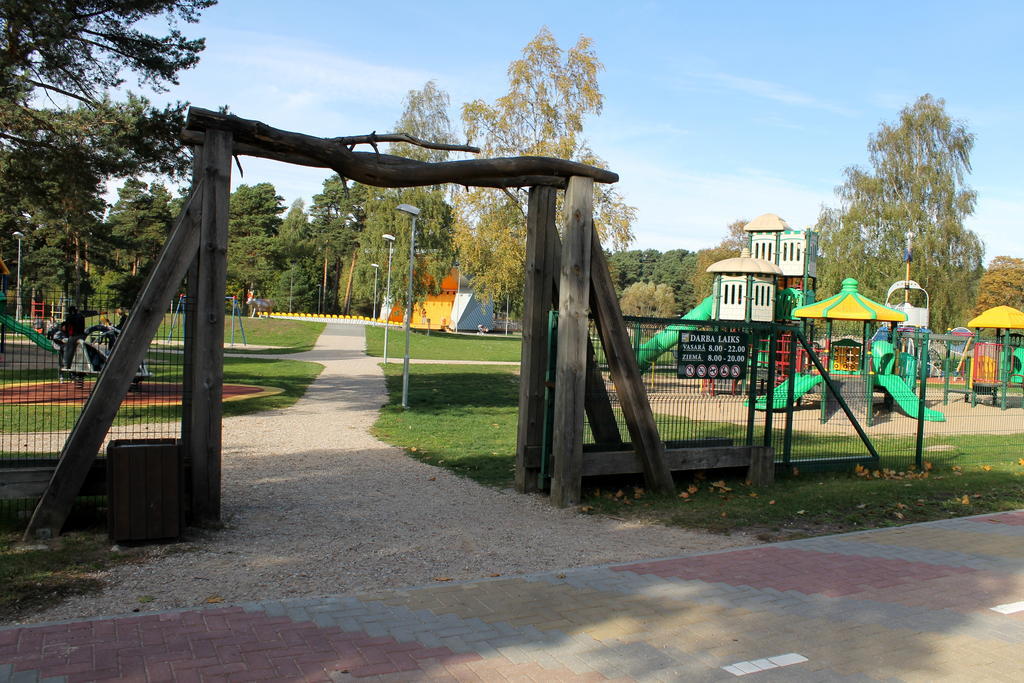 Amrai Lägenhet Ventspils Exteriör bild
